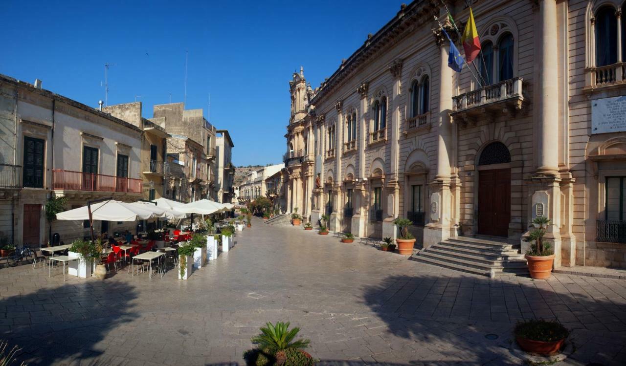 Appartamento In Centro Casa Vacanza Scicli Exterior foto